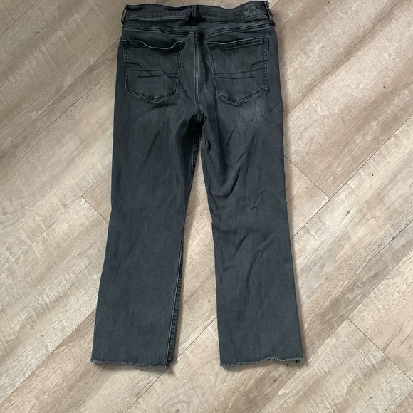 American Eagle Hi-Rise Cropped Flare Button Fly Distressed Hem Size 12 Regular - Picture 8 of 10